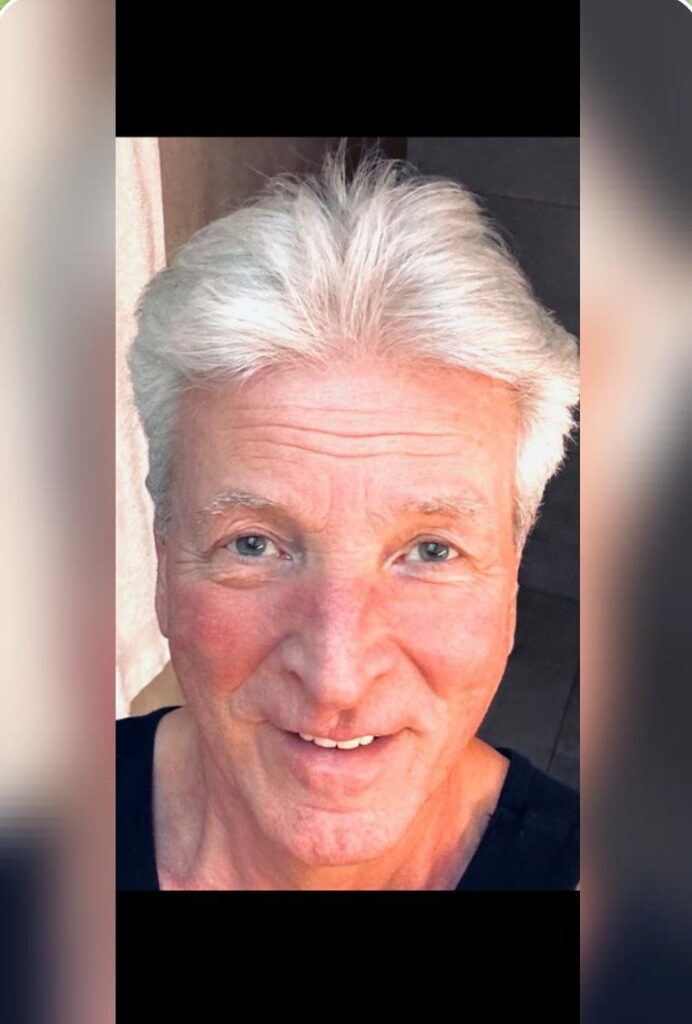 Dank Geistheiler Sananda der uns geistig seit 8 Jahren begleitet, gehen wir unseren Weg, tapfer weiter. Trotz heftigsten Angriffen lassen wir uns nicht von unserer Lebensaufgabe abbringen! DANKE SANANDA für dein SEIN und fürs Augen öffnen-in welcher Welt wir hier Leben!